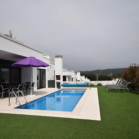 Modern With Private Swimming Pool Prázdninový dům Famalicão